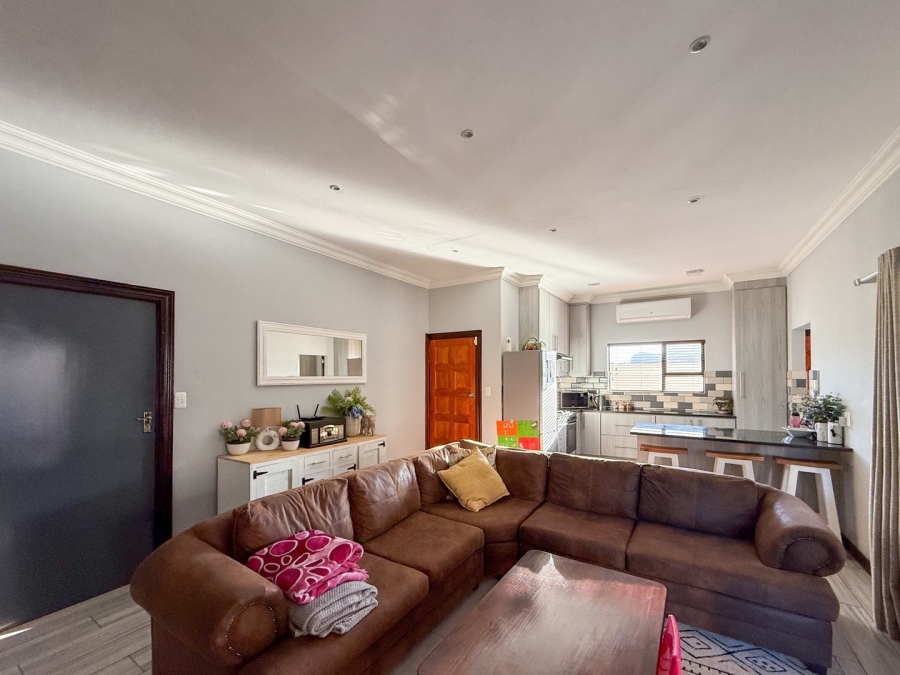 3 Bedroom Property for Sale in Melodie North West